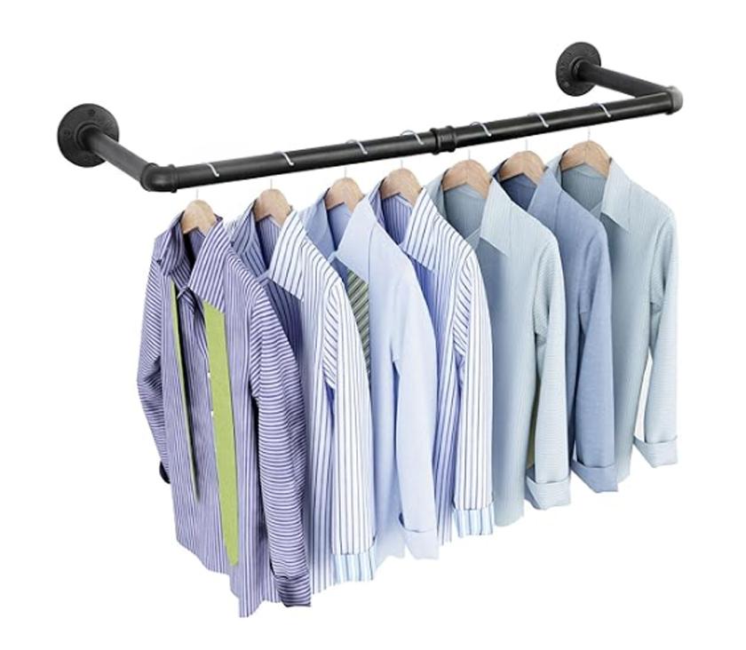 DIY-laundry-room-decor-ideas-clothes rack